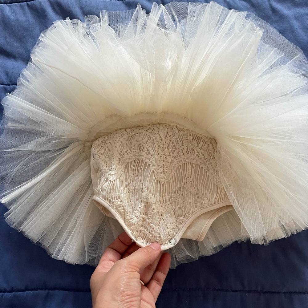 Ooh!La La!Couture Ivory baby girl dress - Picture 6 of 7